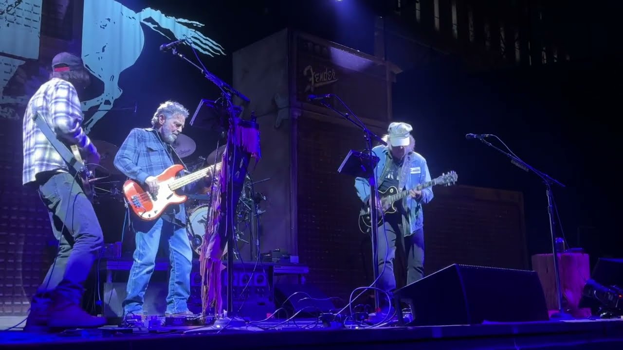 Neil Young & Crazy Horse - Cortez the Killer - Cal Coast Open Air Amphitheatre