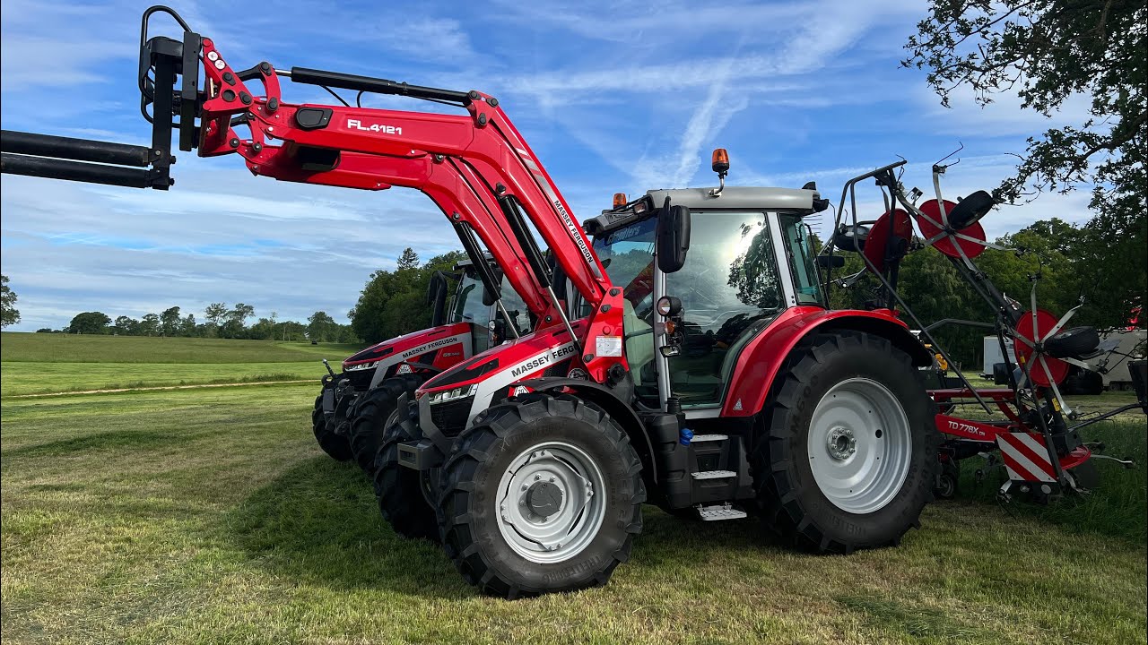 Massey Ferguson grass event Part 2, 5S.145 and MF 776X Tedder