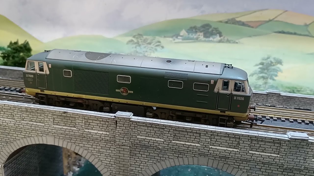 Heljan Class 35 hymex ,weathered by TMC. Youchoose DCC sound on Zimo chip. twin ice speakers,