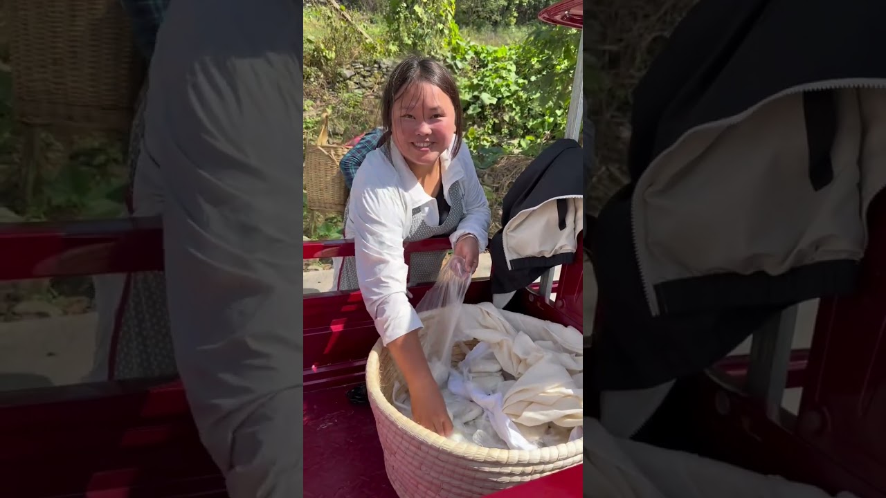 97年农村宝妈做一百多个糯糯叽叽 的糍粑进农村售卖 、有好几单都是被叔叔阿姨他们地理干活截胡的、一块钱一个糍粑大家都觉得贵吗？#我的乡村生活 #原创视频 #农村美食记录生活