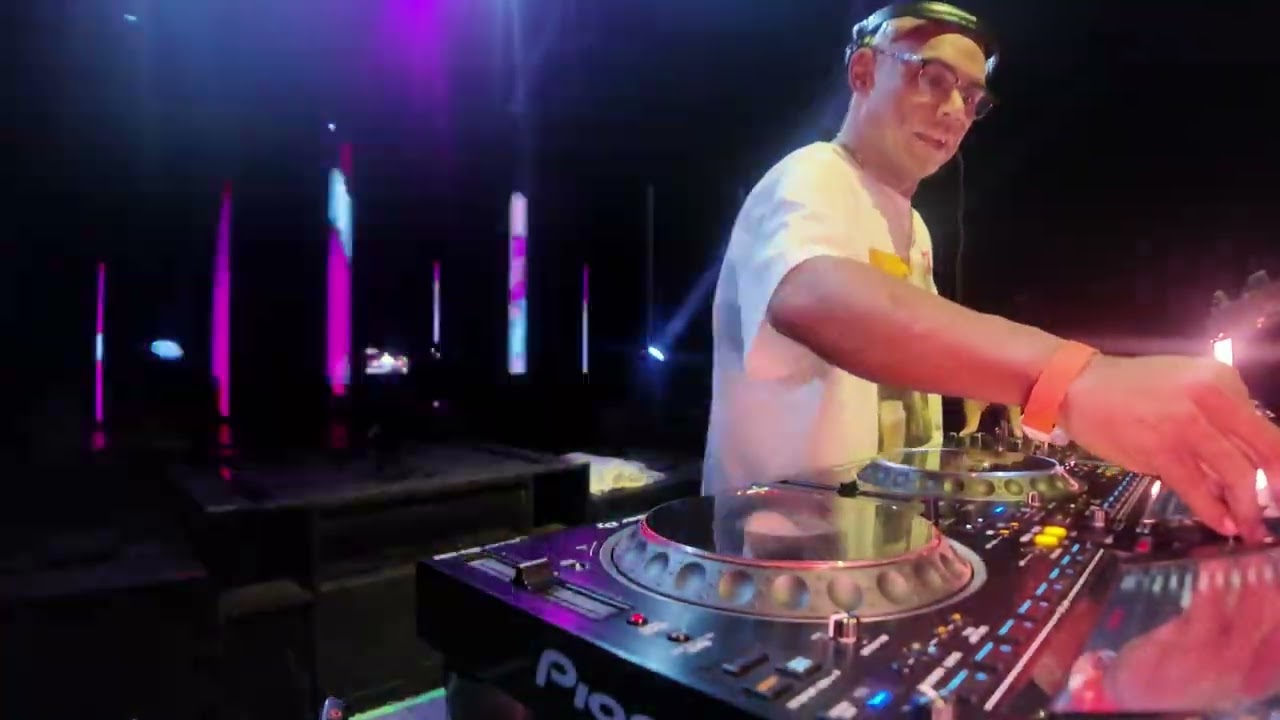 House Vibrations Charlotte NC - ROAM – Marc Kitchen  (MK)Support Set |Blackbox Theater 02.21.26