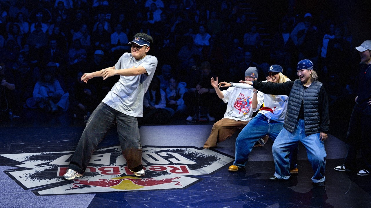 CREW DANCE BATTLE  | Asian Bounce vs. The Pigeons | RED BULL COMBO