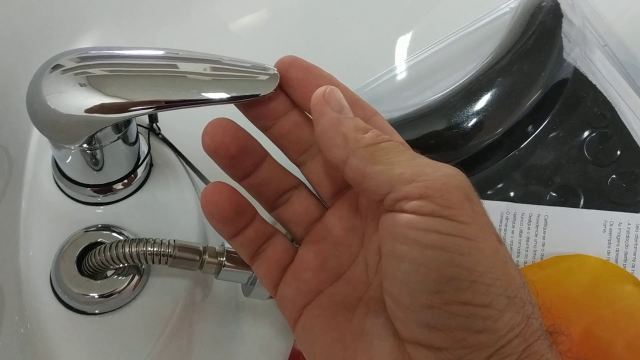 Instalação aquecedor lavatório
