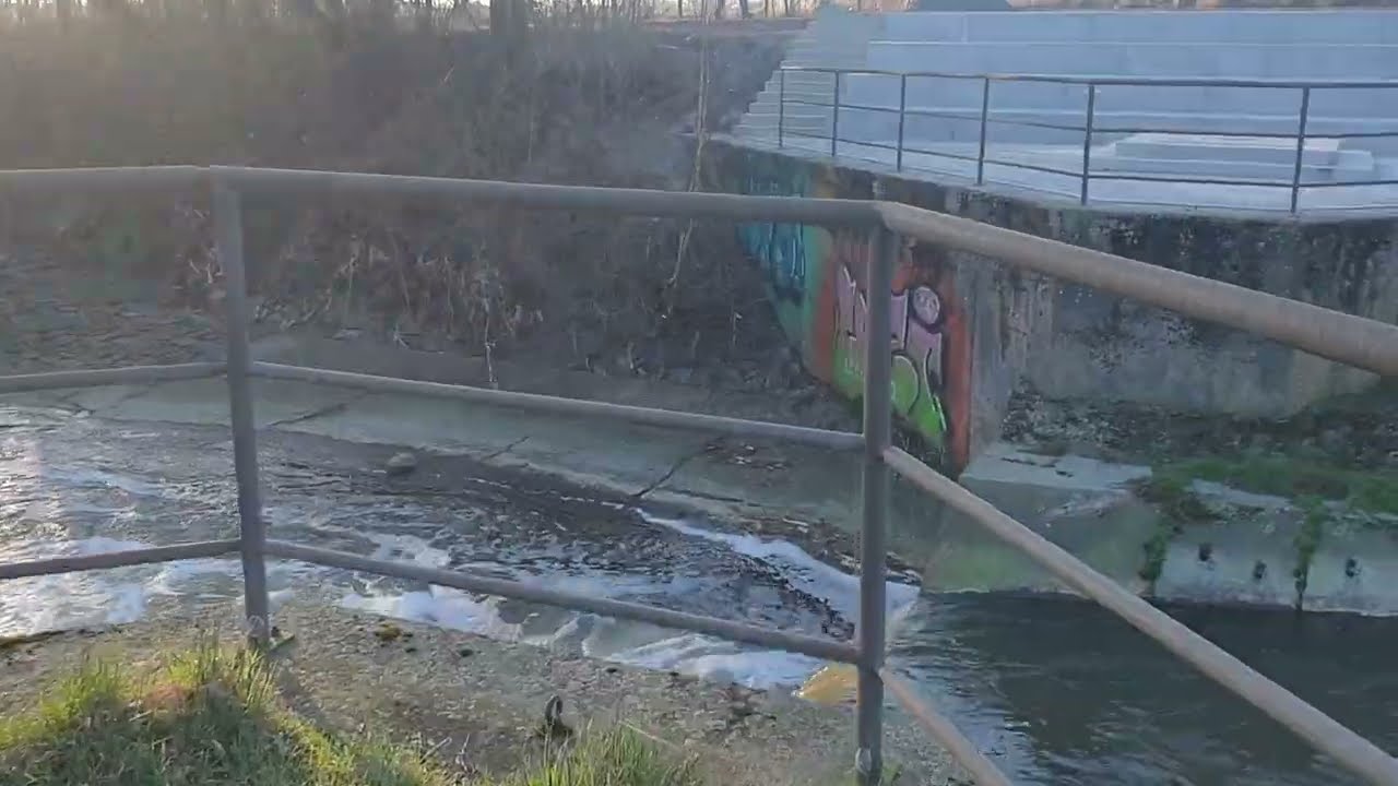 Neues vom Sohlabsturz der Emscher in Castrop-Rauxel P&ouml;ppinghausen - Verweil Plattformen im Bau