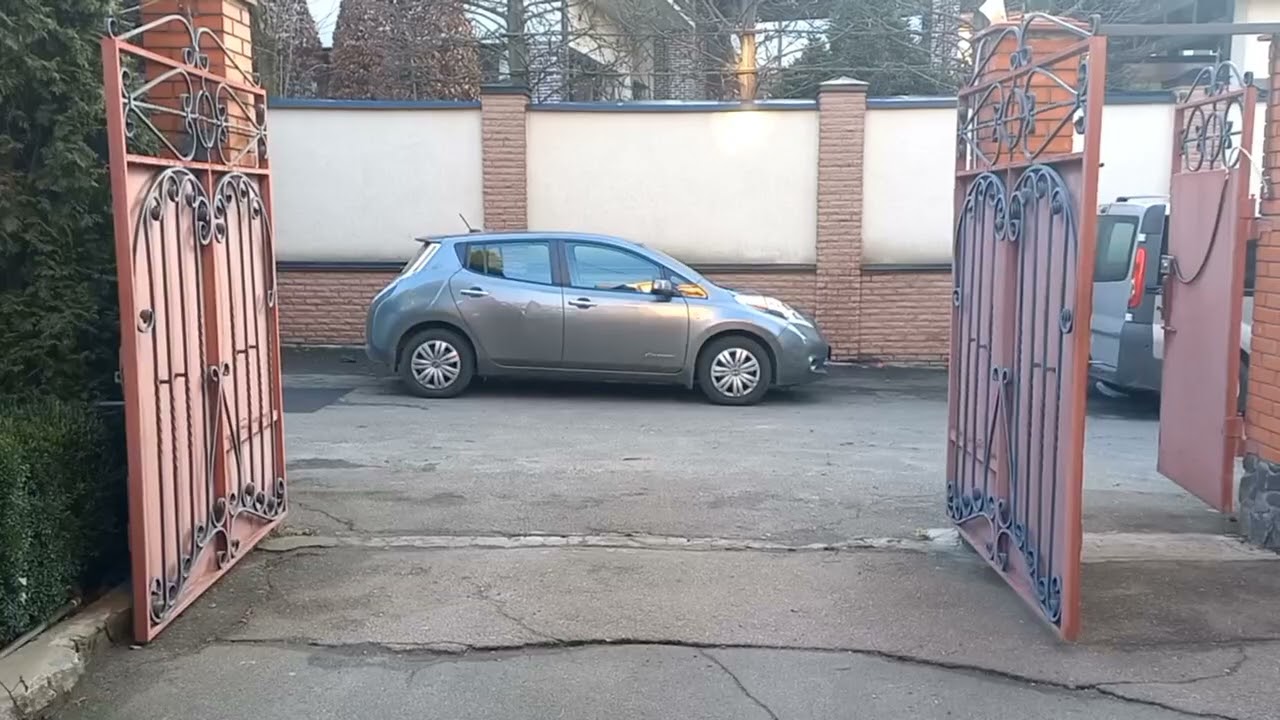 Автоматика для розпашних воріт NICE Maestro