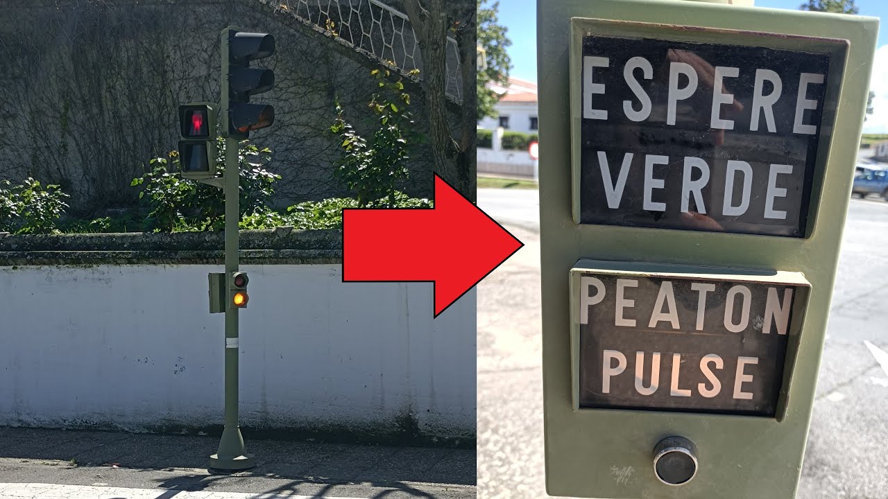[RARE] Rare two-yellow and old traffic lights in Extremadura - Alcántara, Spain