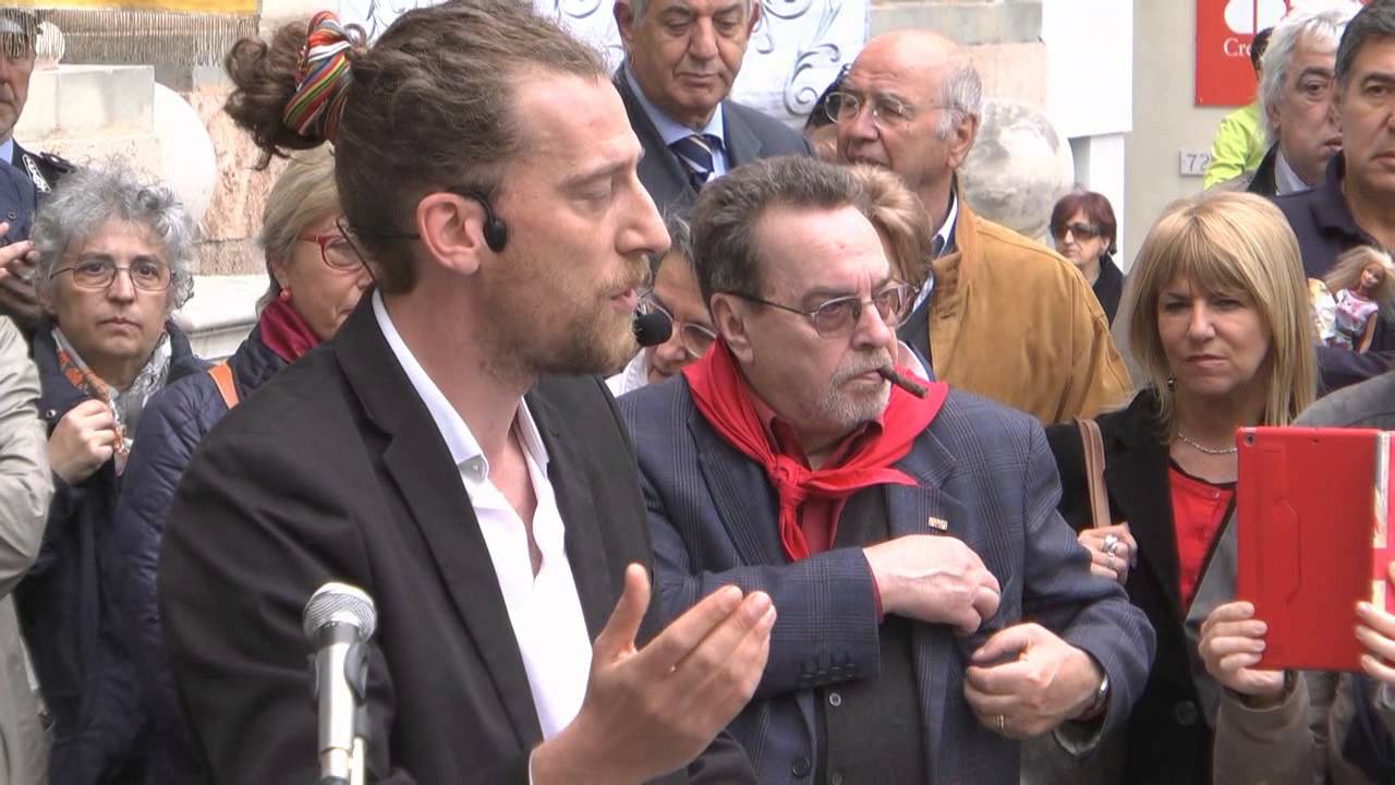 Maurizio Lastrico - Piazza Matteotti - 25 aprile 2015