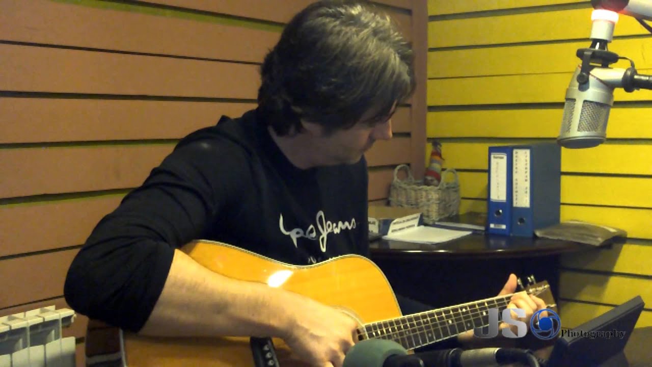 Boris Novković live accustic