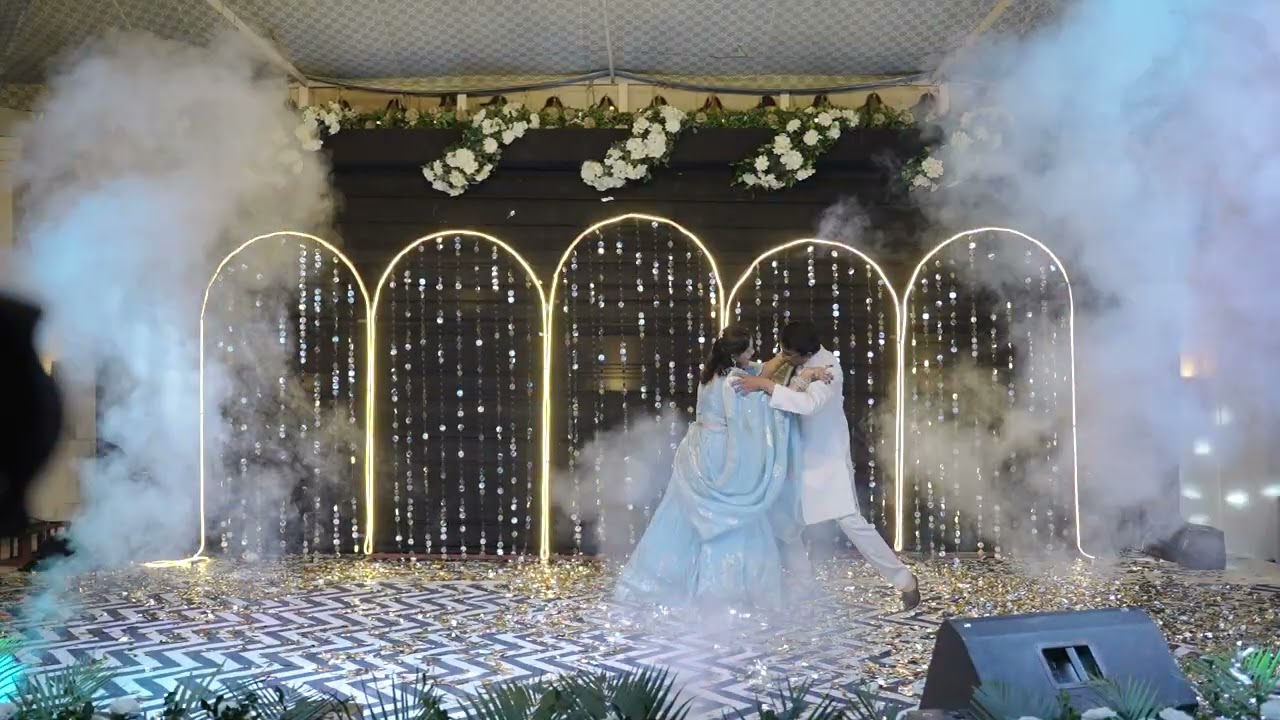 Bride's Maama Maami Dance