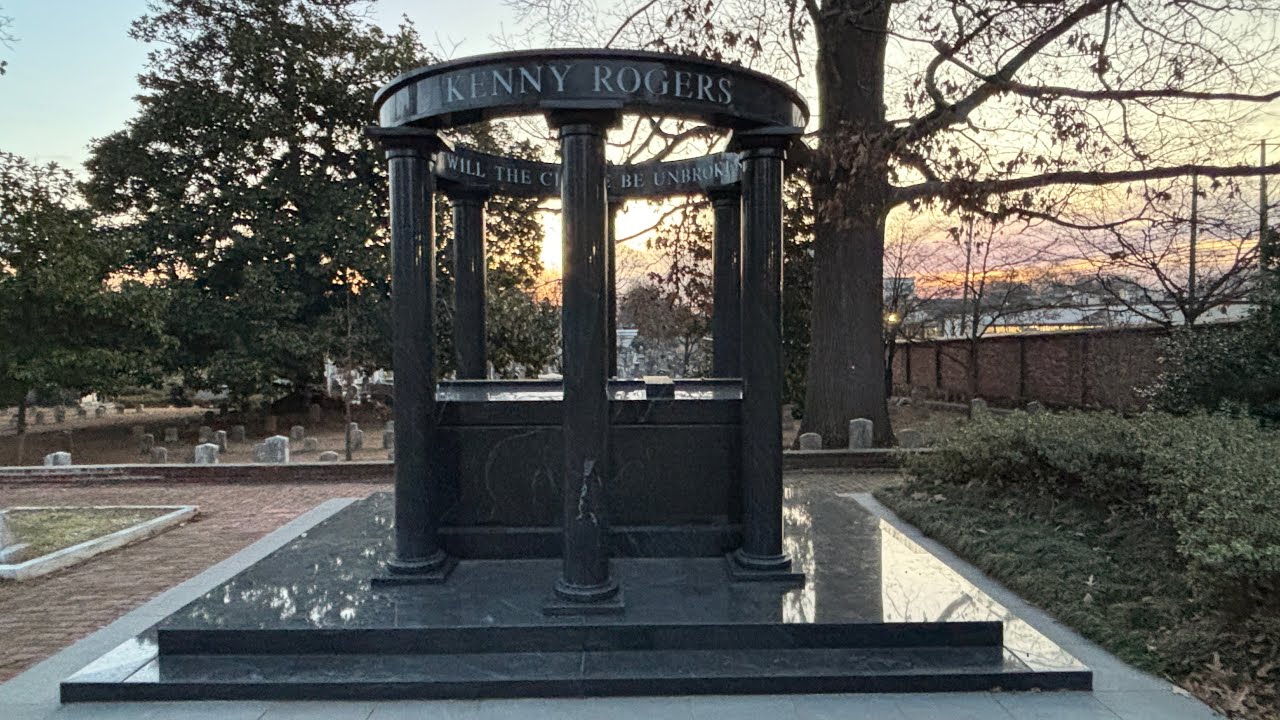 Kenny Rogers grave and more at Atlanta’s Most Historic Cemetery