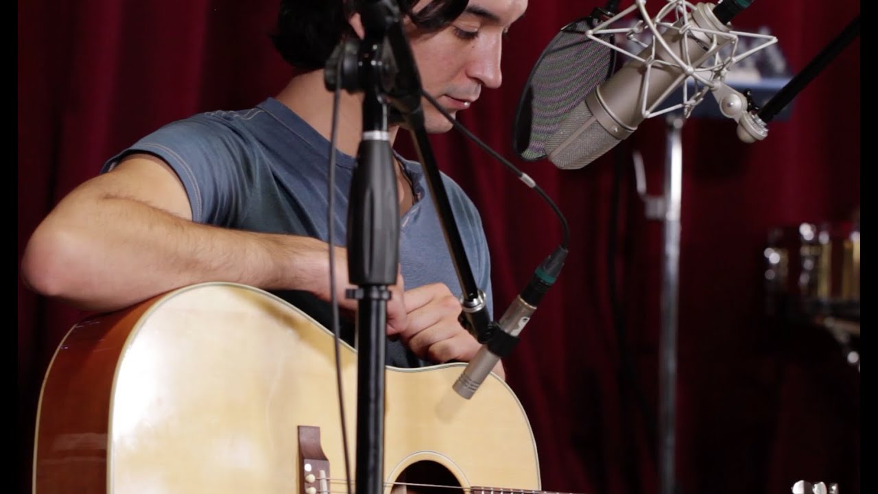 How to record acoustic guitar and vocals together