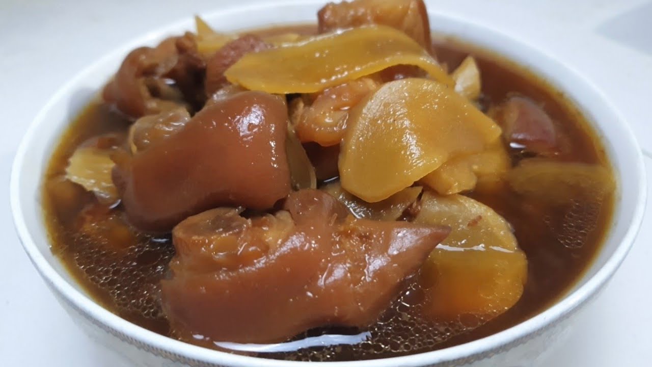 Caramelized pork legs with Ginger |របៀបខ​ ជើងជ្រូកជាមួយខ្ញី