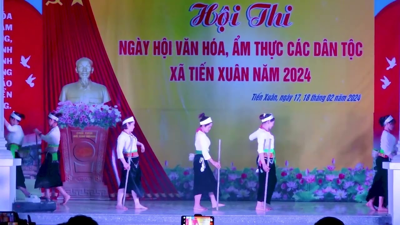 Múa: Sắc mùa bản mường