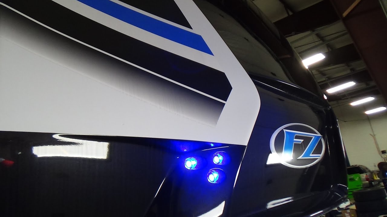 Fuzion 428 Toy Hauler Walk Through (2023 Model)