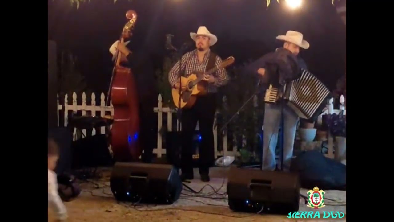 Tino Nevarez - Los Chacalenos De Durango
