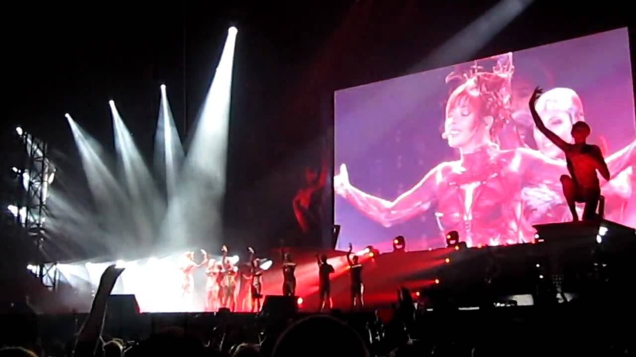 Ame Stram Gram - Mylene Farmer - Stade De France - 12 Septembre 2009 (HD)