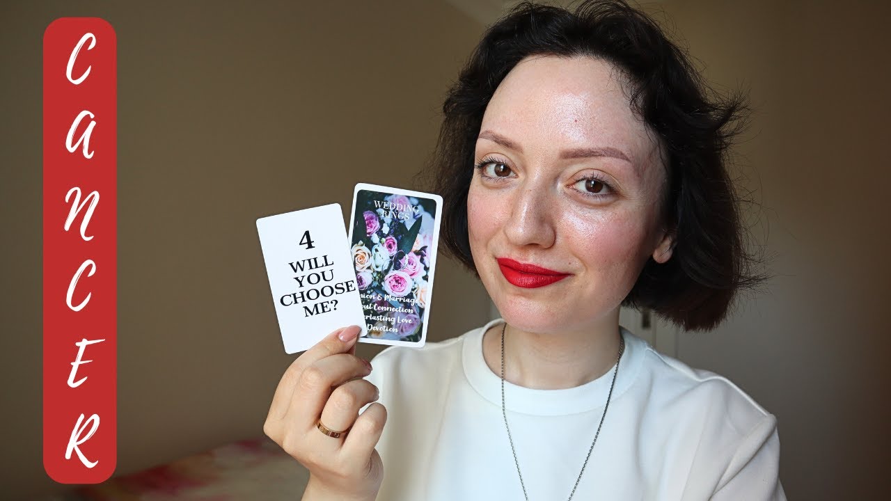 Cancer Love Tarot ♋️ A Dreamy New Partner Will Replace the Immature One Who Wasted Your Time 💫🚫