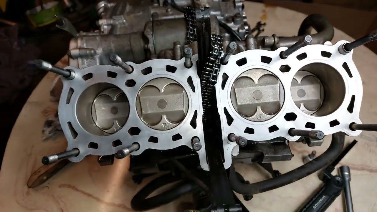 Yamaha FZR 600 4JH  YZF 600 engine disassembled №4