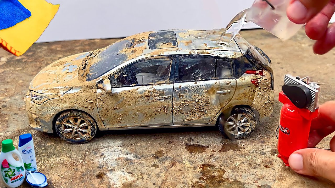 Washing Dirty 🥵 Miniature Toyota Yaris After Off-Roading | Diecast Car