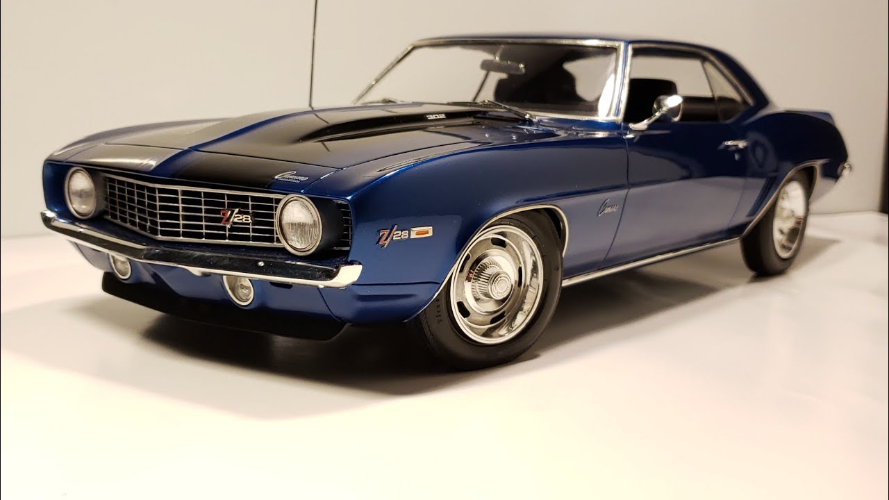 Revell 1/12 Scale Chevy Camaro Z/28