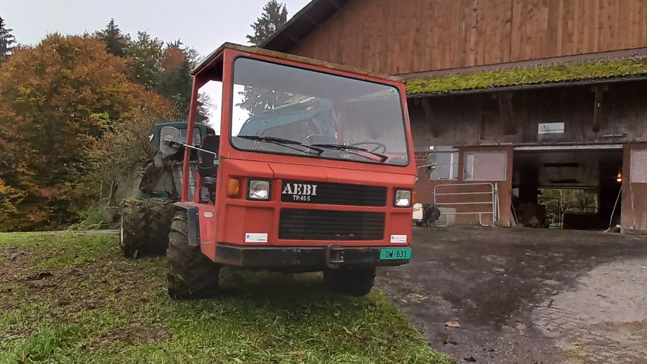 Aebi TP45S am Mist streuen