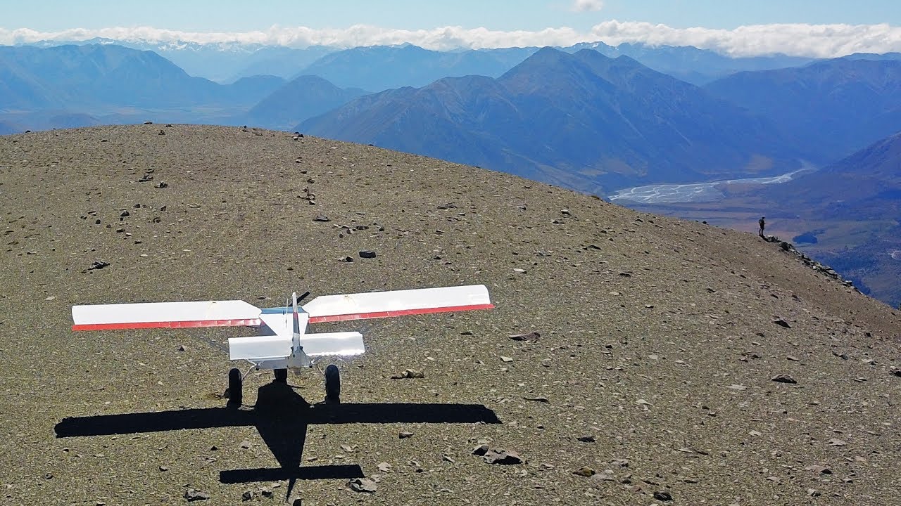 Incredible view from the top of the world! Zenith STOL mountaintop views