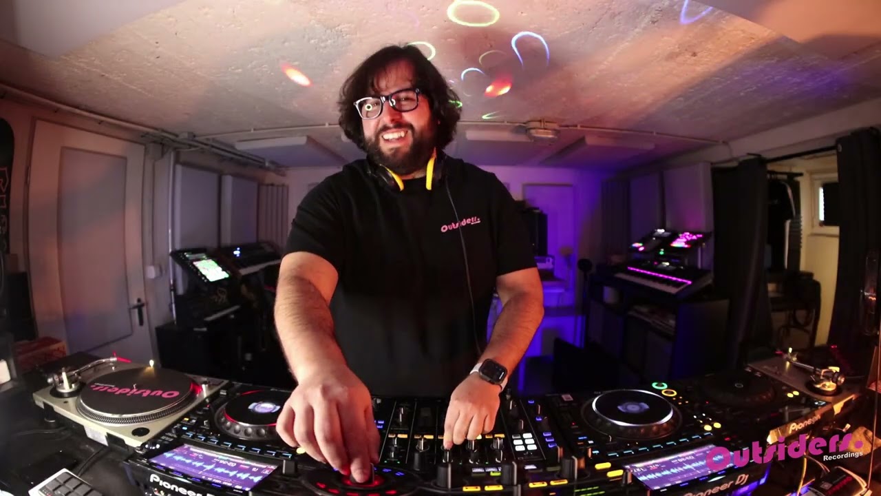 Mau Bacarreza @ Outsiders Recordings Live Show 01 2026