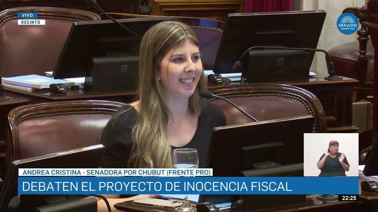 SENADORA ANDREA CRISTINA - SESIÓN PÚBLICA ESPECIAL 26-12-25