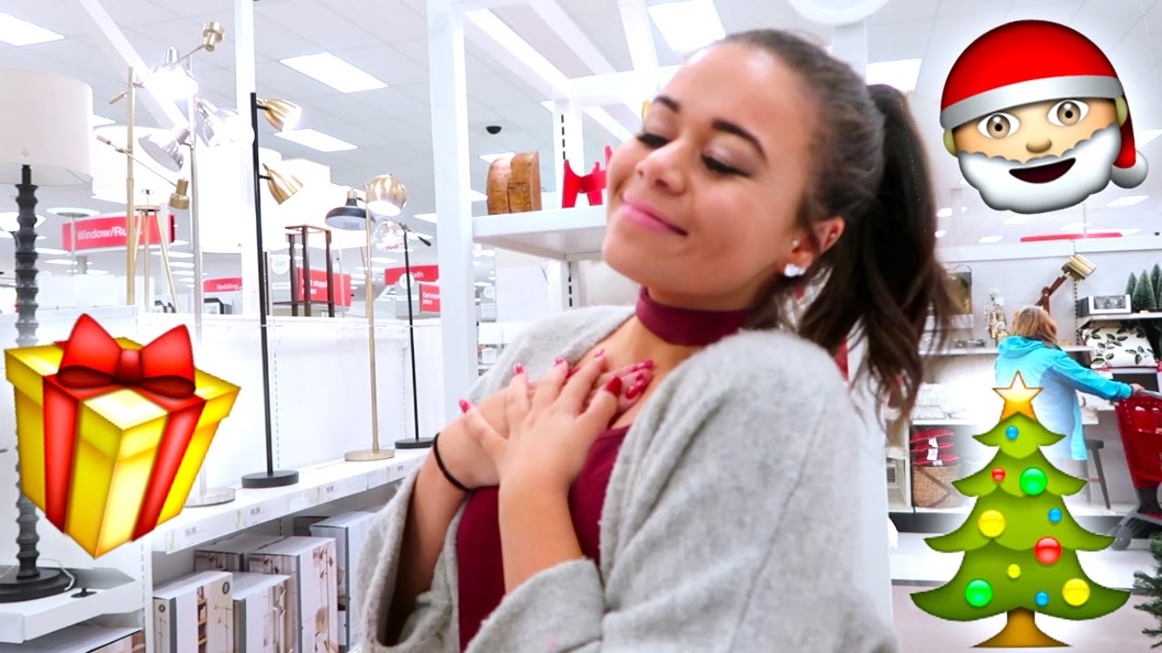 DECORATING FOR CHRISTMAS!!! | HeyItsSarai