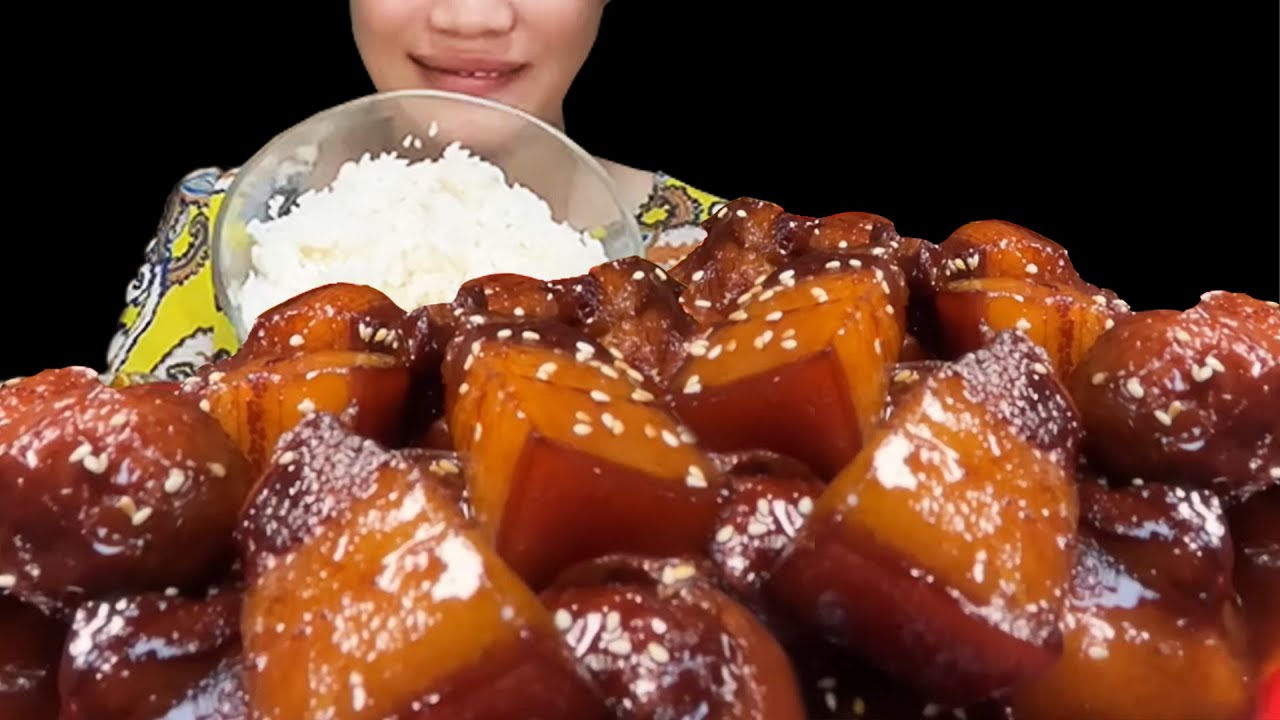 Eating braised pork belly - Oh my god, it smells so good Mukbang Asmr
