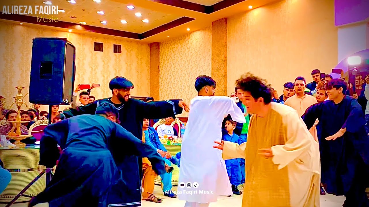 رقص مشهورترین بلاگرهای افغان ابشاری هراتی😍 The dance of the most famous Afghan bloggers, Abshari