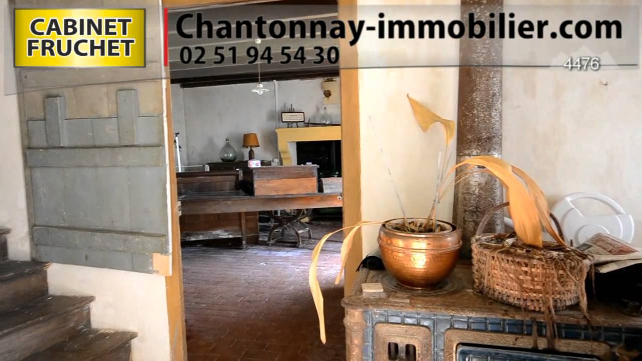 Maison de campagne à vendre au bord d'un lac en Vendée à Chantonnay