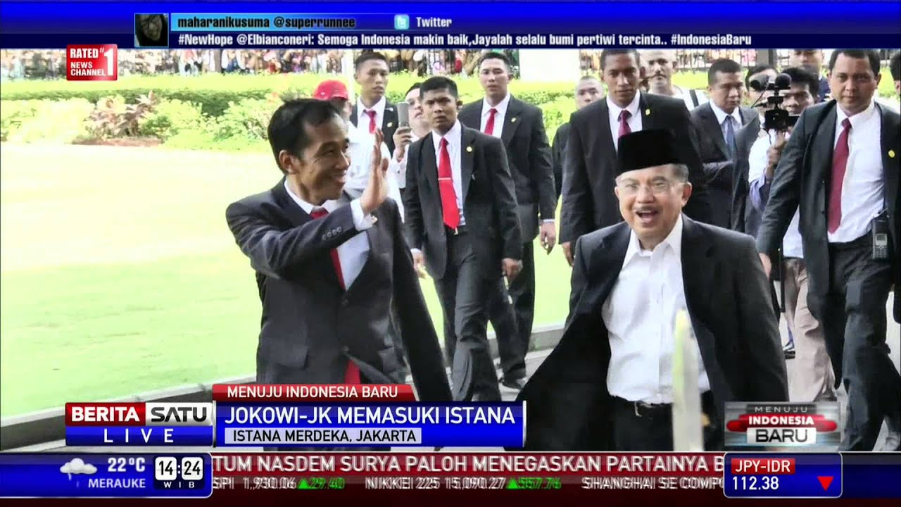 Presiden dan Wakil Presiden Jokowi-Jusuf Kalla Tiba di Istana Merdeka