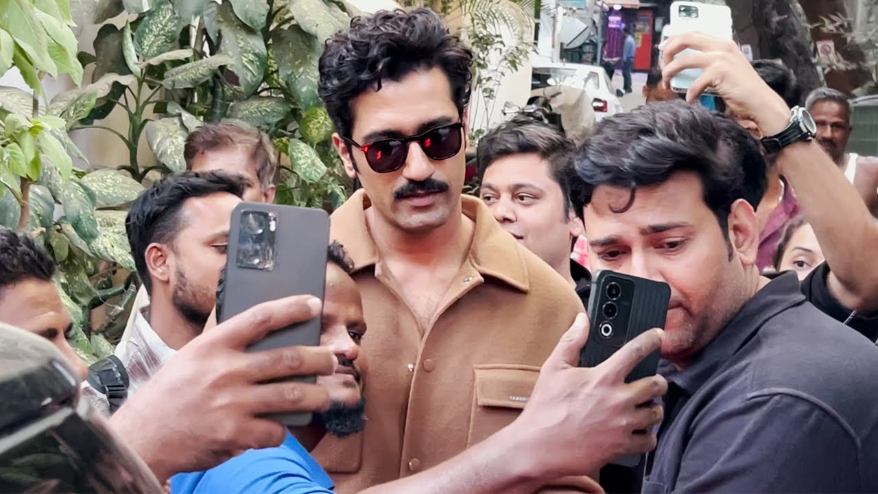 Vicky Kaushal Spotted At Outside Krome Studio In Bandra EXIT VIDEO | Chhaava | MS shorts