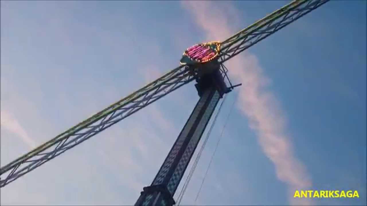 Manège BOOSTER - 50 m de Haut / 4 G / 110 kmH - FOIRE VENTOSE DOURDAN 2015 - Video by YATRA