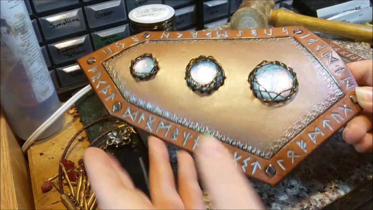 How to Fractal Wrap on Leather