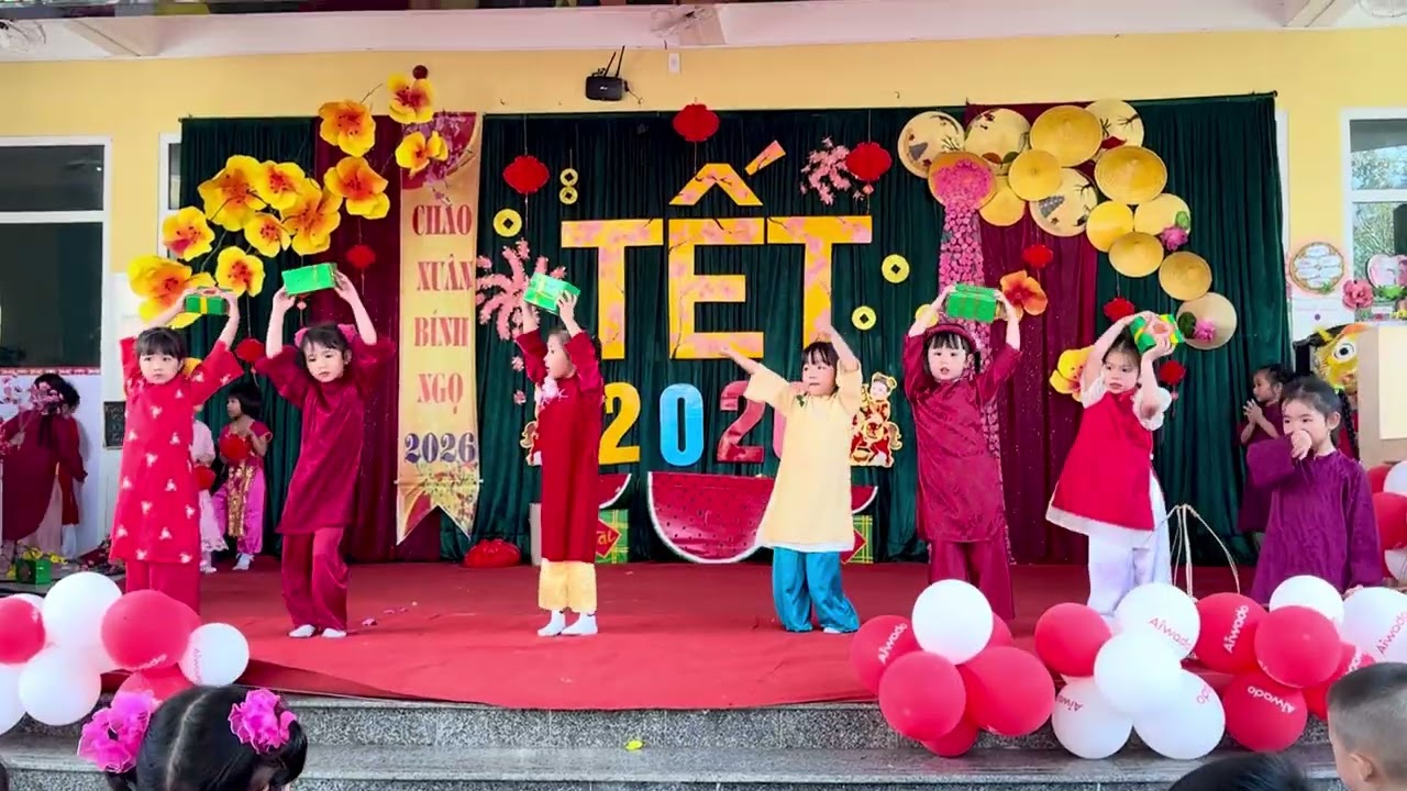 Nhảy Tết Nguyên Đán