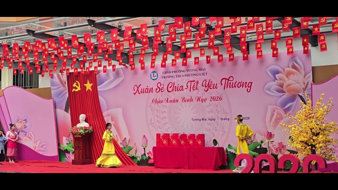 Trình diễn thời trang , chủ đề 