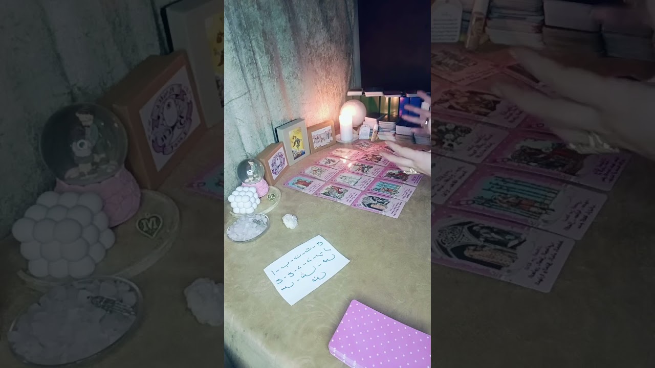 غامض ساكت هادى مستفز بس مهوس بيك بيعشقك لكنه ضعيف الشخصيه خايف منك و من اطراف اخرى بس مش هيسيبك
