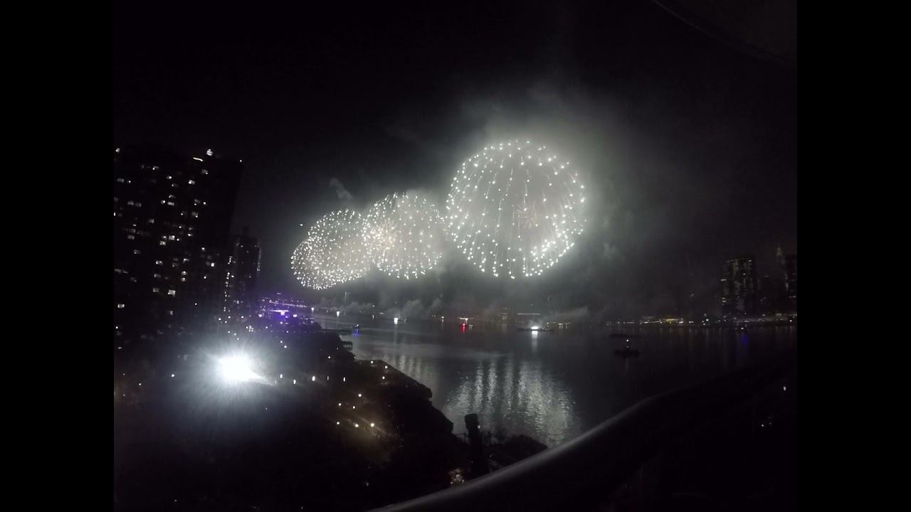 NYC fireworks July 4 2018 -East River