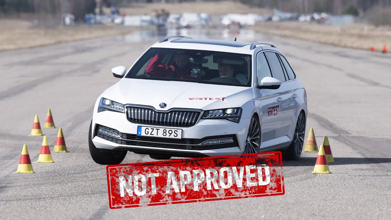 Skoda Superb iV fails the moose test