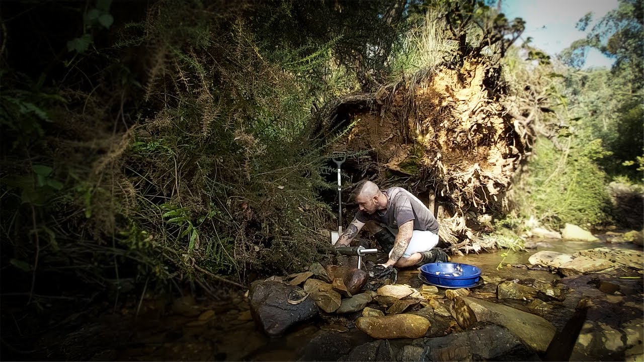 Picking Gold up off the Ground | Insane Crevice!