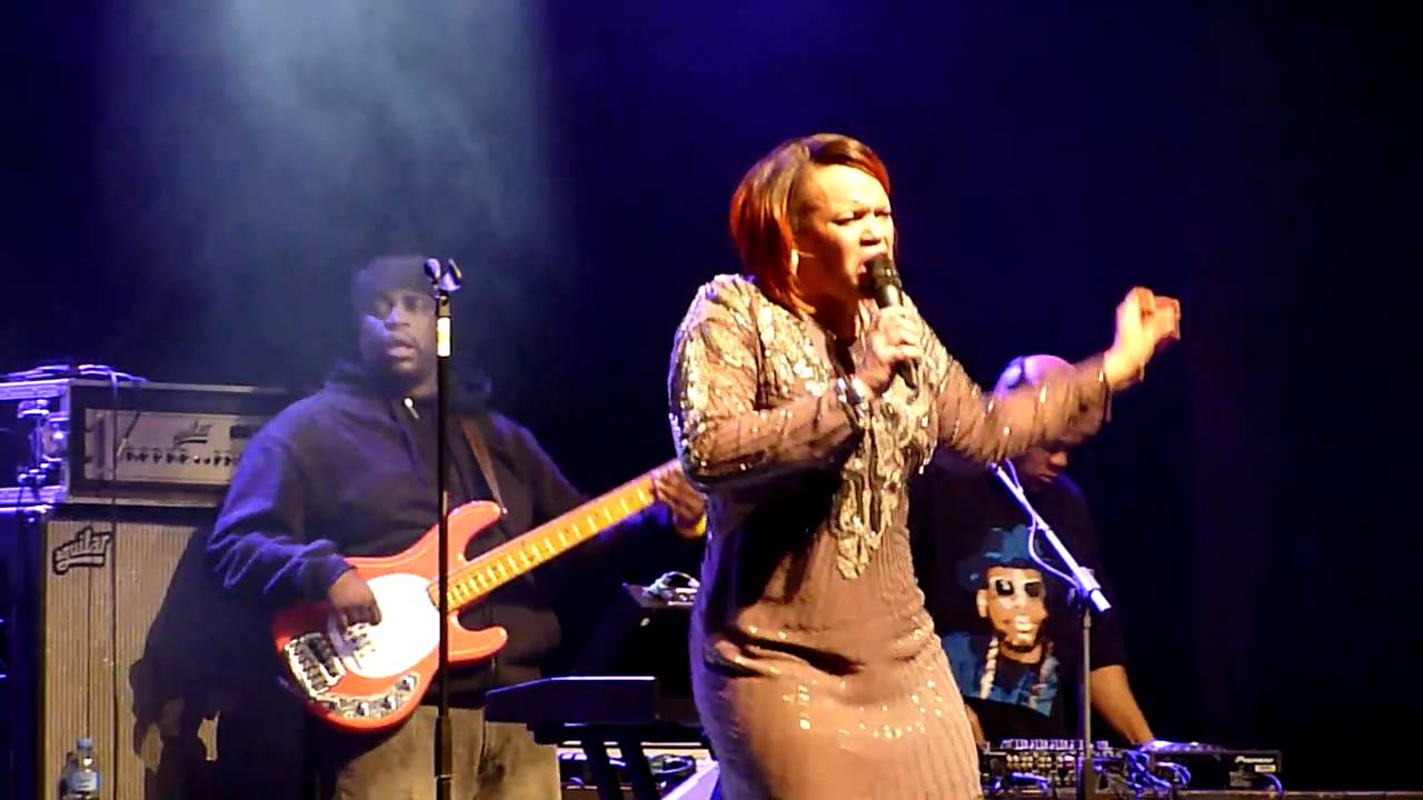 Faith Evans - Love like this - Live in London 2010