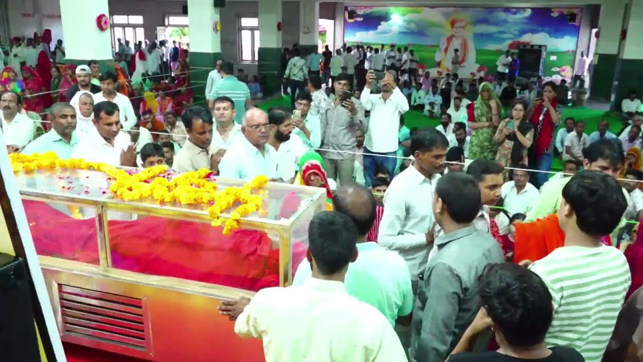 LIVE 🔴 पूज्य स्वामी जी प्रहलाद पुरी जी महाराज का दर्शन लाभ व पुष्प श्रंद्धाजलि