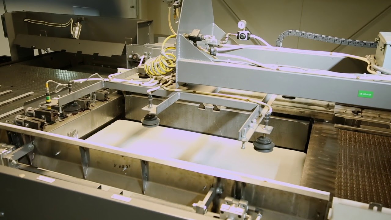 BW Integrated Systems' Bulk Glass Depalletizer