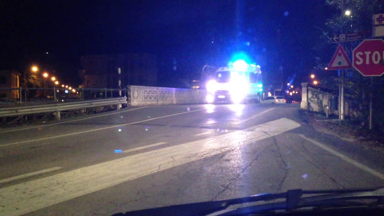 1x Ambulanza Suem Ulss 13 in emergenza