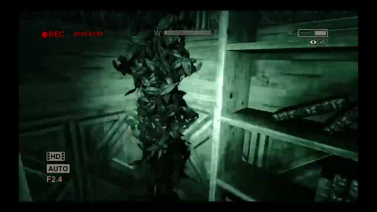 4 Minutes of Outlast Gameplay on Steam Deck [No Commentary]
