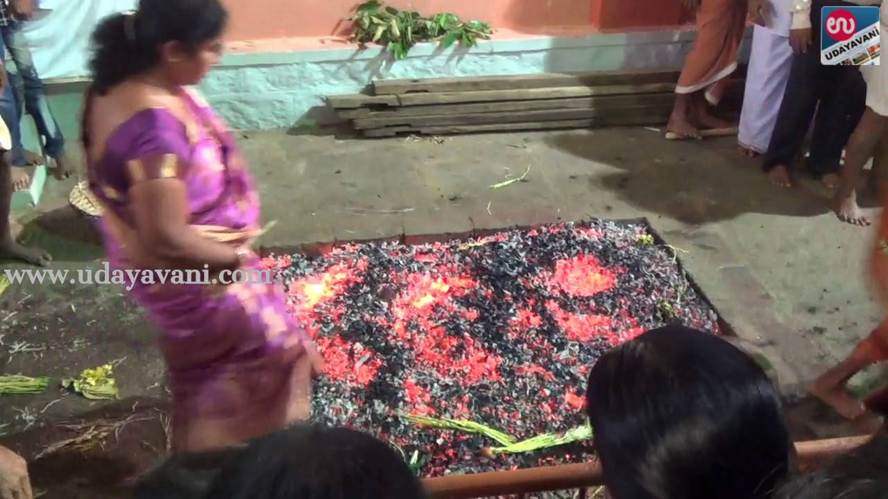 ಮಂದಾರ್ತಿ ಶ್ರೀ ದುರ್ಗಾಪರಮೇಶ್ವರಿ ಸನ್ನಿಧಿಯಲ್ಲಿ ಕೆಂಡಸೇವೆ