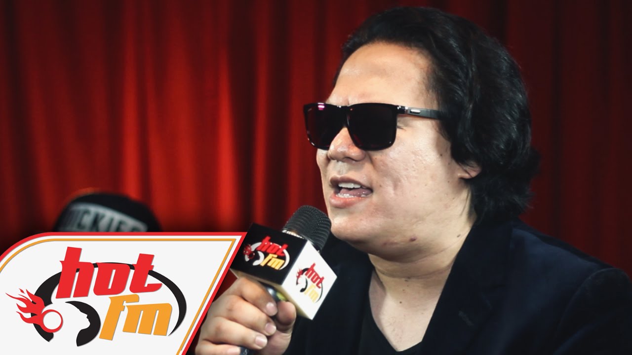 RONNIE HUSSEIN - DIKOYAK WAKTU (LIVE) - Akustik Hot - #HotTV