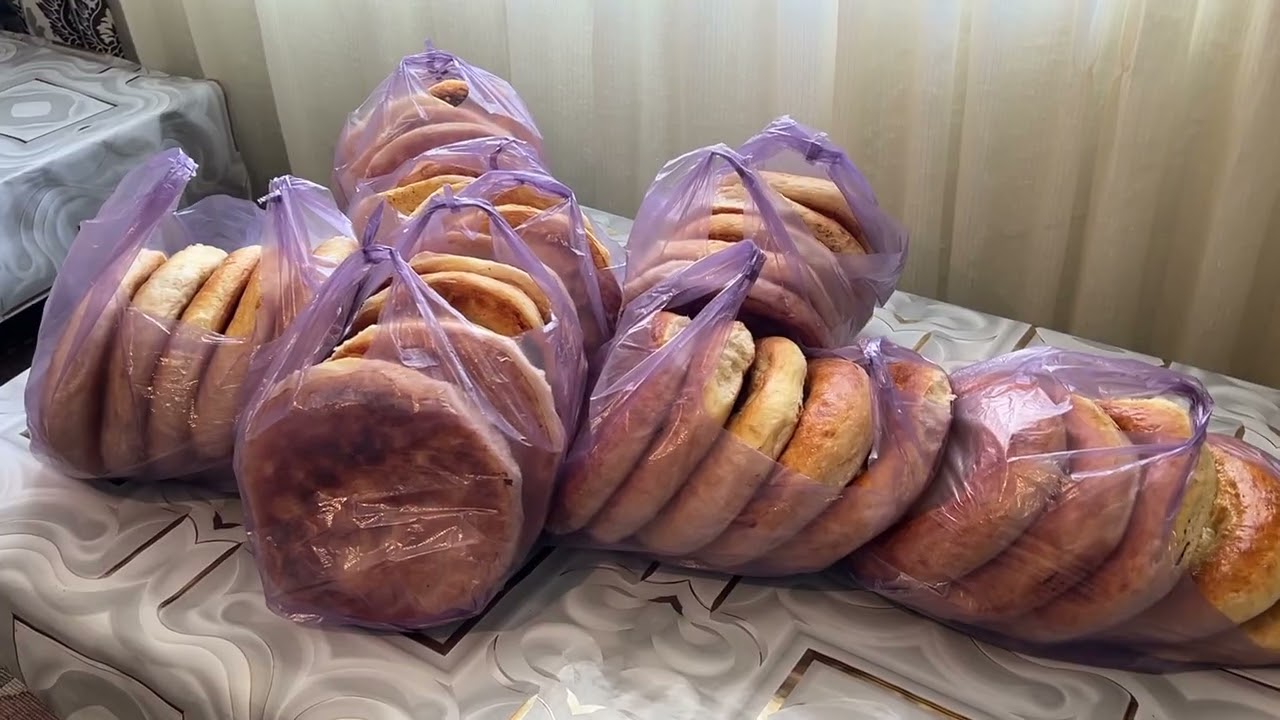 Таң эрте айыл элин ысык нан менен камсыздаган наабайчы